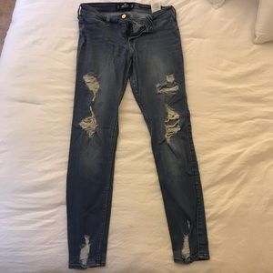 Ripped, skinny, Hollister jeans- dark